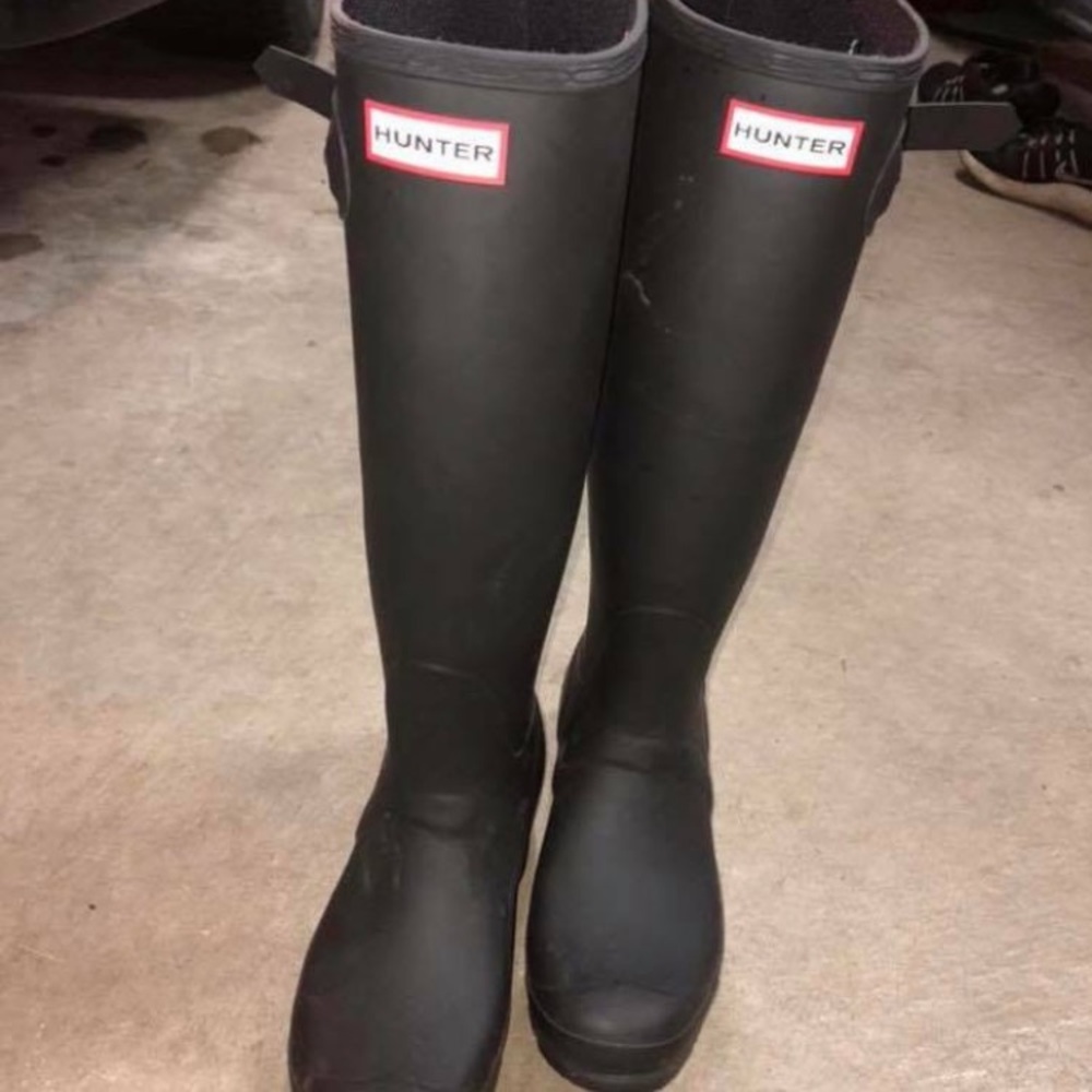 Women’s hunter boots size 8